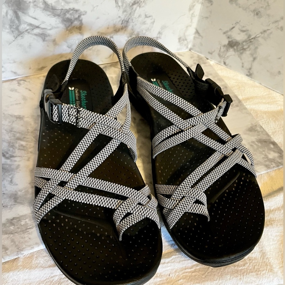 Skechers Women Reggae Perfect Duo sandals, size 9 - Picture 2 of 4